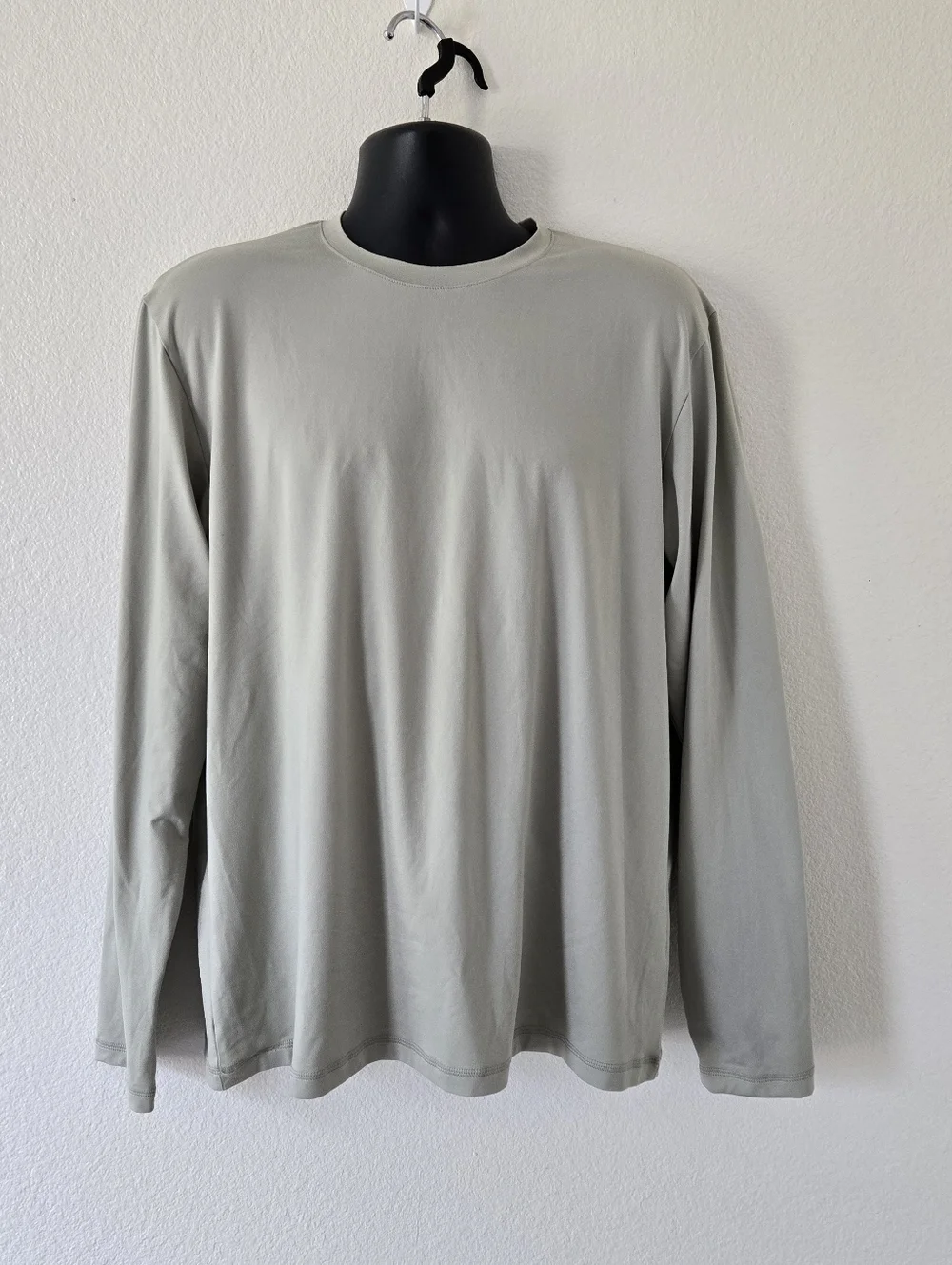 Alo Yoga Mens Conquer Reform Crewneck Long Sleeve Size Large Core Color Athletic - Picture 3 of 15